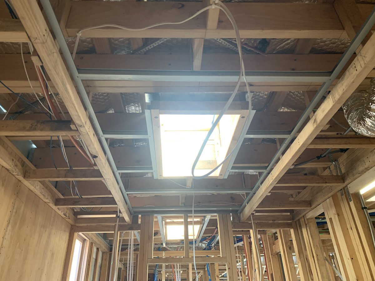 CleanPlaster's tweet photo. Metal battens all done in Windsor.

#cleanplaster #distinctlydifferent #melbourne #plaster #squareset #windsor  #design #architecture #cleanplastermelbourne #curvedwalls 
#siniat #siniataustralia #windowreveals  #awci #awardwinningplasterers #victoria #turningplasterintowow https://t.co/KLJe1n7Nrf