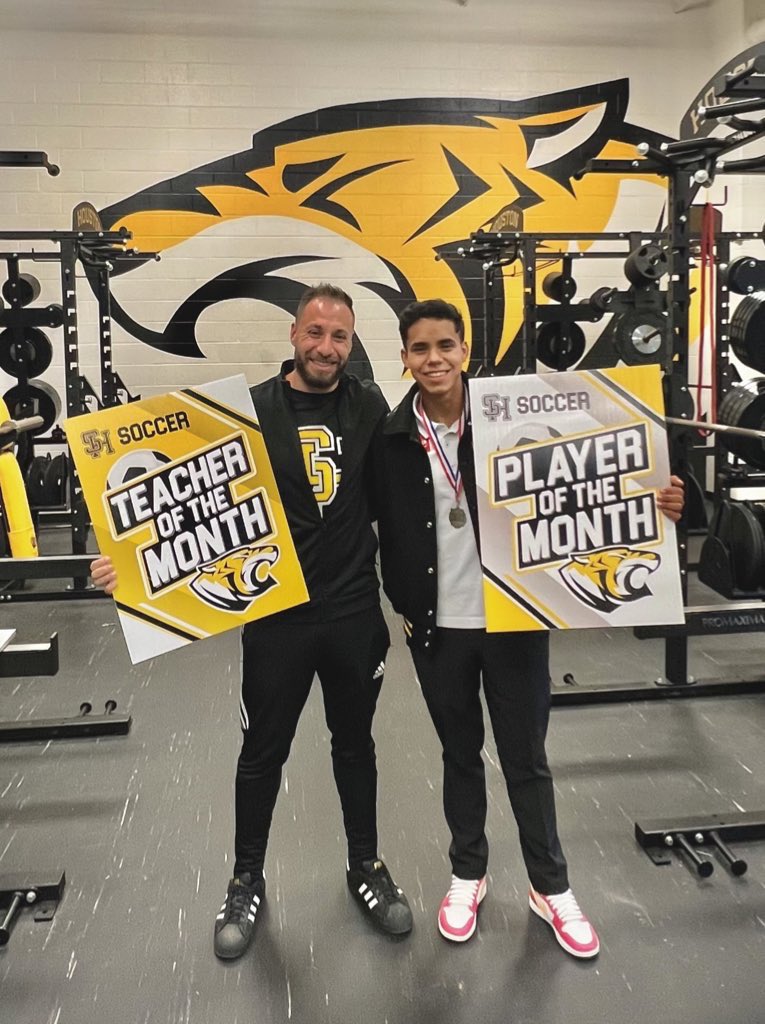 SHtigerfutbol's tweet photo. Our #POTM @BraulioBr18 selected his Pre-Calculus teacher as his favorite at @SHMSTC 🎖️This special educator &amp; dual sport coach is indeed changing lives every day. Thank you @Coach__Moh for making a positive impact #TeacherOfTheMonth #OCT 

FAV Sport=⚽️
FAV Snack=🍏
FAV Artist=🪿 https://t.co/2nCO0rIsuZ