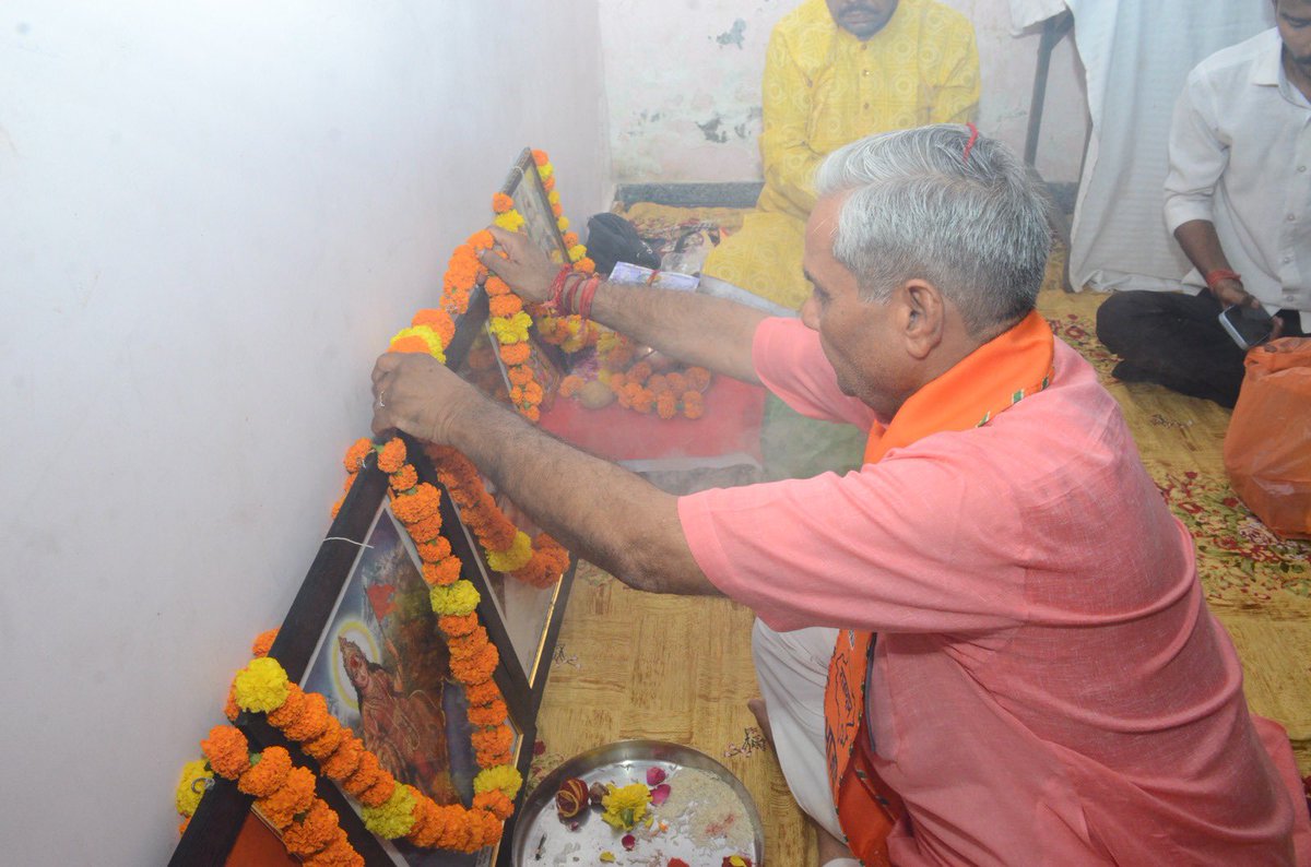 jogeshwarg's tweet photo. कल भारतीय जनता पार्टी जालोर विधानसभा क्षेत्र के प्रधान चुनाव कार्यालय का भव्य उद्घाटन पार्टी परिवार के सदस्यों और सम्माननीय नागरिकों की उपस्थिति में विधिवत्त रूप से संपन्न किया गया। https://t.co/0OC0MAf63q