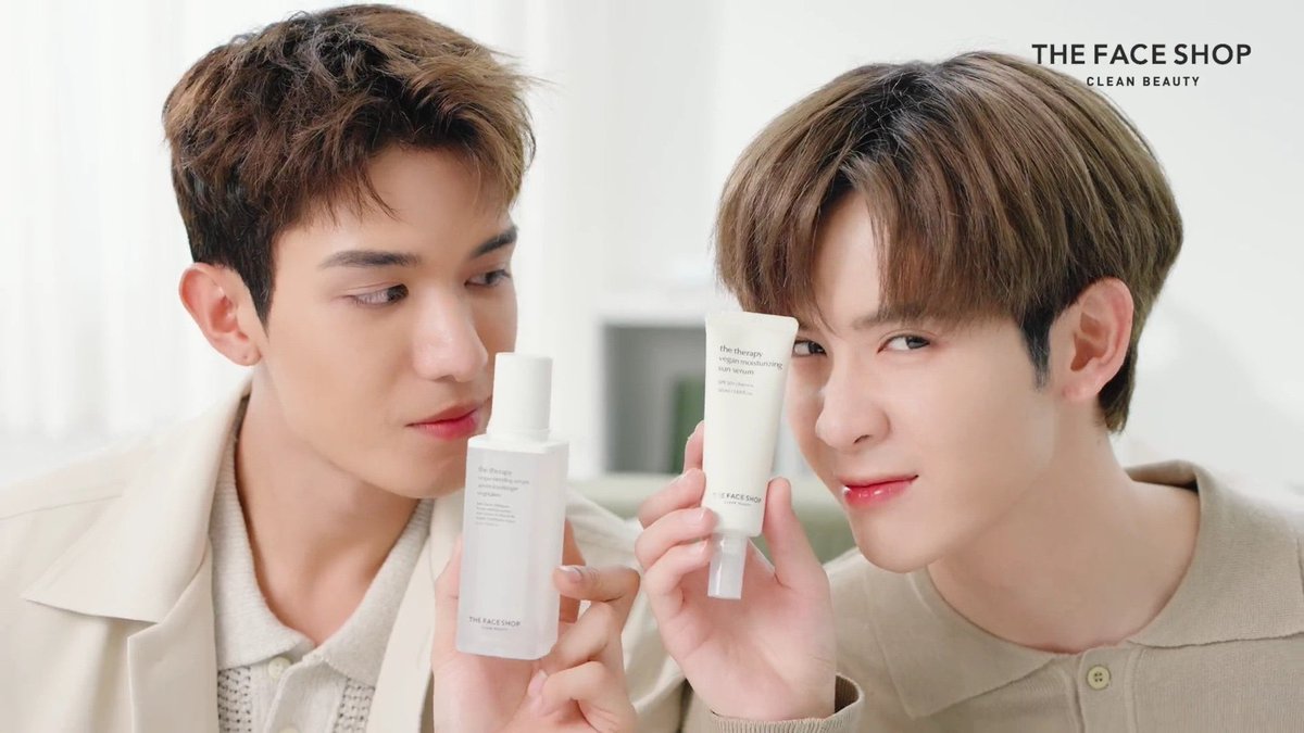 sh088_tfs's tweet photo. 🥰วาสนาผู้ได๋น้ออออออ
🎉สั่งทางนี้ได้ใบเสร็จลงทะเบียนก่อนเล้ยยยยย
📦สินค้าพร้อมส่ง!
📲DM มาเลยค่า 
#TFSNaturalTherapyxNetJames #NetJames #NetSiraphop #JamesSu #THEFACESHOPxNetJames https://t.co/gPPcaWrtZy