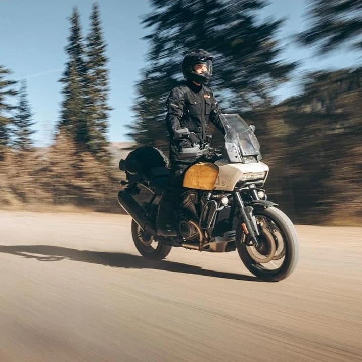 Capital Harley Delhi tweet media