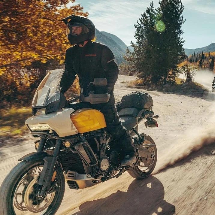 Capital Harley Delhi tweet media