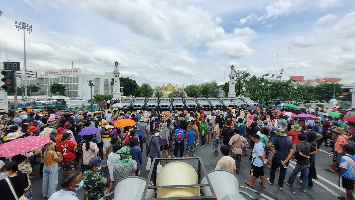 khomkheaw_T's tweet photo. ⚠️ ด่วน!! #สมัชชาคนจน เตรียมเคลื่อนพลประชิดทำเนียบรัฐบาล หลังจากรัฐบาลบิดพลิ้วสิ่งที่ตกลงกันไว้ในเรื่องการตั้งคณะกรรมการแ���้ไขปัญหาชุดที่นำเสนอไม่เป็นไปตามที่ตกลง
ตระบัดสัตย์จนติดนิสัย https://t.co/hbdpg5XDzi