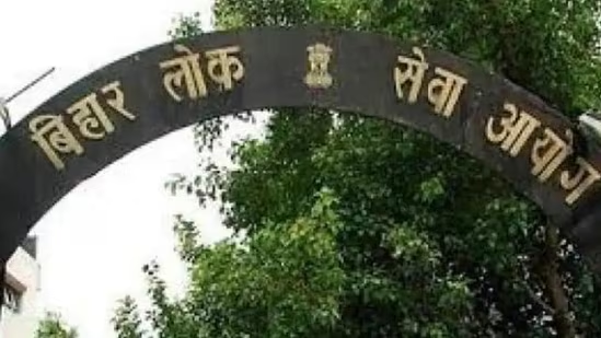 htTweets's tweet photo. #TREResult: #BPSC bans 20 Bihar Teacher exam candidates for 5 years
https://t.co/WDtyrJglt8 https://t.co/0bvtRyd1JZ