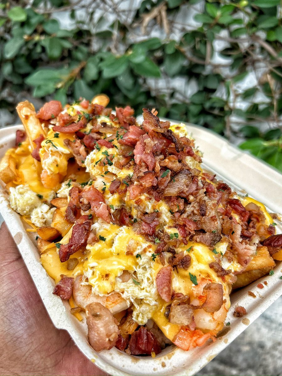 mrfriesman1's tweet photo. Have you tried our #lemongarlic #shrimp and #crab #fries visit our website to find a location near you https://t.co/4qaOxDaJNf #mrfriesman #loadedfries #bestfries https://t.co/zFOfB1jczS