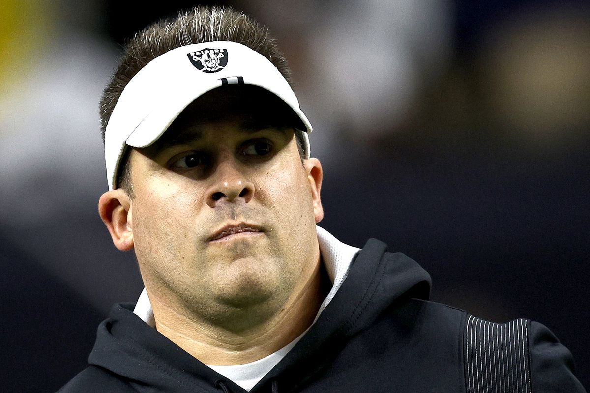 BryceEckles's tweet photo. I don’t post often but this man needs to go! An offensive coach that can’t get his side of the ball correct. It doesn’t take a genius to realize McDaniels has lost this team. Doesn’t throw the ball to Tae, no big plays. Raiders defense has shown up in 7 of the 8 games this year. https://t.co/8QEB636HGy