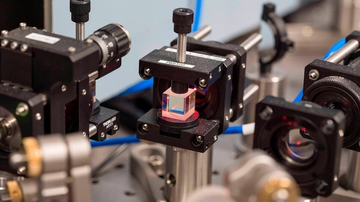 CeotechI's tweet image. Atom Computing supera IBM con il primo computer quantistico da 1.180 qubit
#AtomComputing #ComputerQuantistici #Google #IBM #Innovazione #Itterbio #Notizie #Qubit #Ricerca #Sviluppo #Tech #TechNews #Tecnologia
ceotech.it/atom-computing…