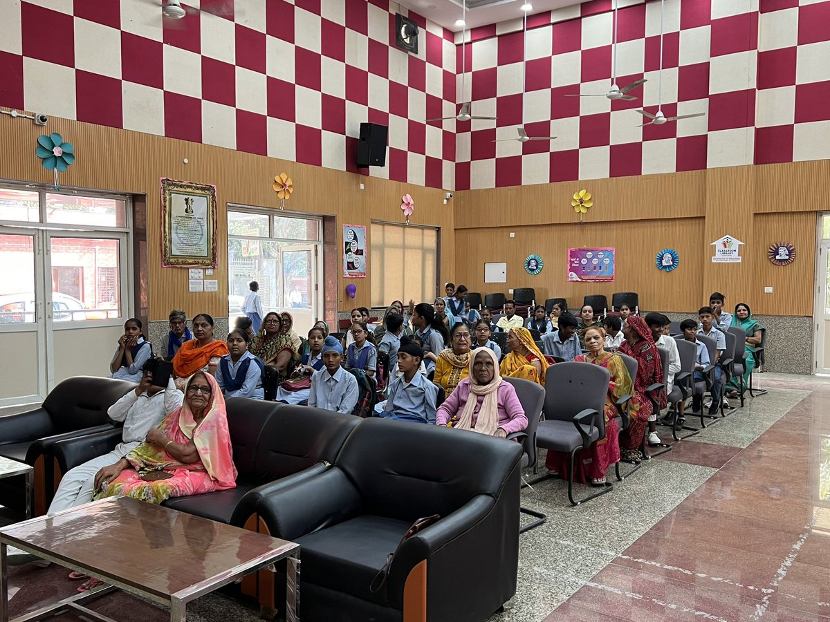mukeshjain73's tweet photo. #Grandparent
day celebrations at SV East Punjabi Bagh Delhi 1515004
Grandparents were very happy that they were invited to the function and enjoyed a lot
#SSA
#culture 
#family
@durccwa 
@Dir_Education 
@Maddydedha
@LetsTalkEdun https://t.co/wcZq3hzU6n