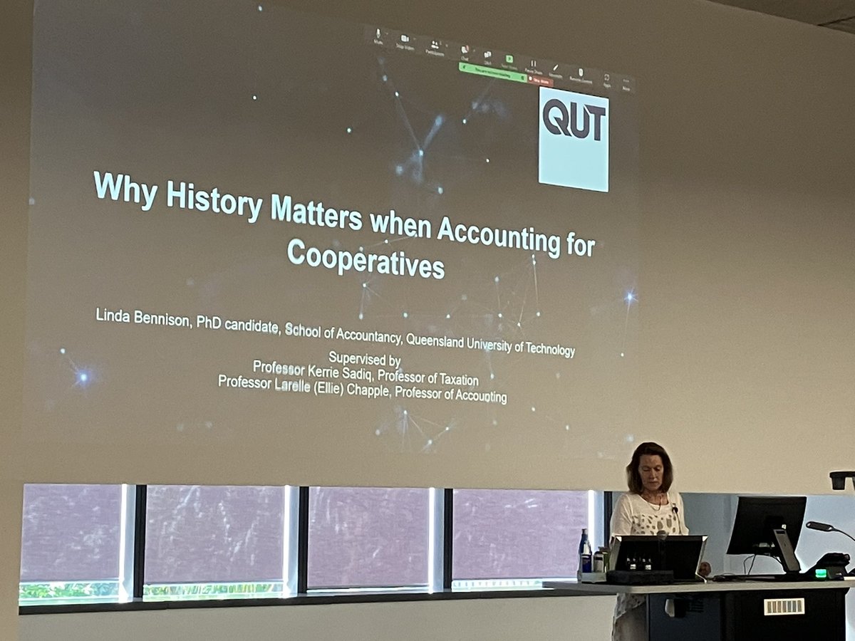 Accounting for cooperatives! @LindaBennison1 presents her PhD research at @QUTBusiness 👏🏻👏🏻 @larellec @AccChange