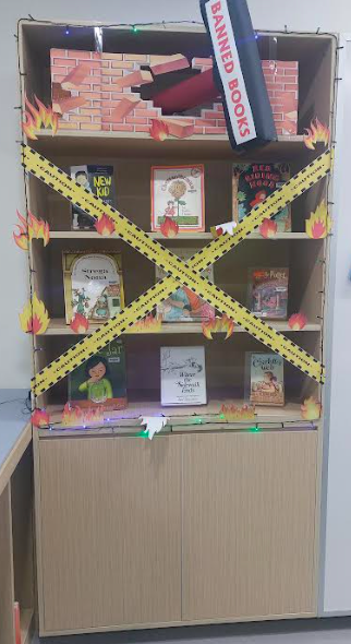 📚🌟 Kudos to our amazing 4th and 5th graders! They rocked the #BannedBookDay celebration, showing their enthusiasm for freedom of expression and diverse perspectives. 📖👏 #Bookdefenders