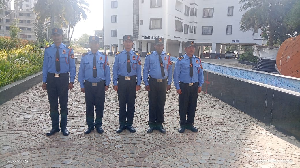 IndyaEstates's tweet photo. ”Security first, always.”
“Your security is our top priority.”
Well disciplined Security provided 24/7 At THE GREENS ( Anekel)
#atlantarealestate #bangalore #banglore #change #day #increase #life #nycrealestate #ones #people #real #real_estate #security #lifestyle #saftyfirst https://t.co/IsZzvwPbmc