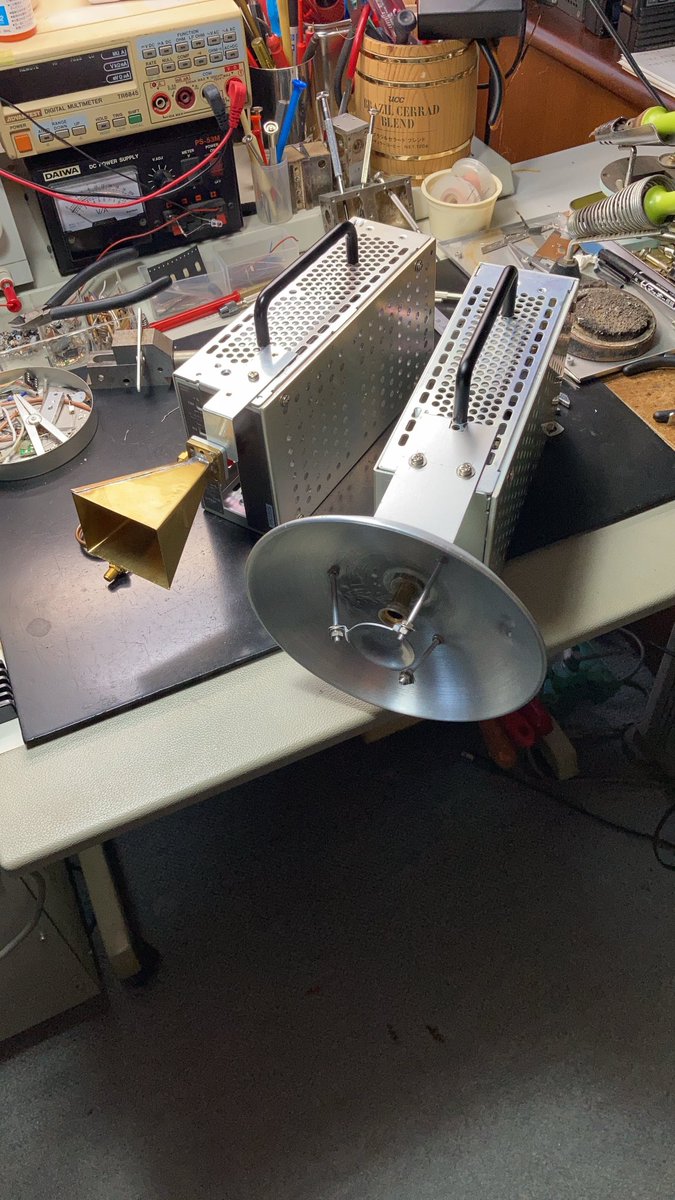 JH1OQH's tweet image. WAVELAB  Xp搭載24GHzトランスバーターが動き始めたが移動用30φ位Dishが無い
#WAVELAB  #24GHz