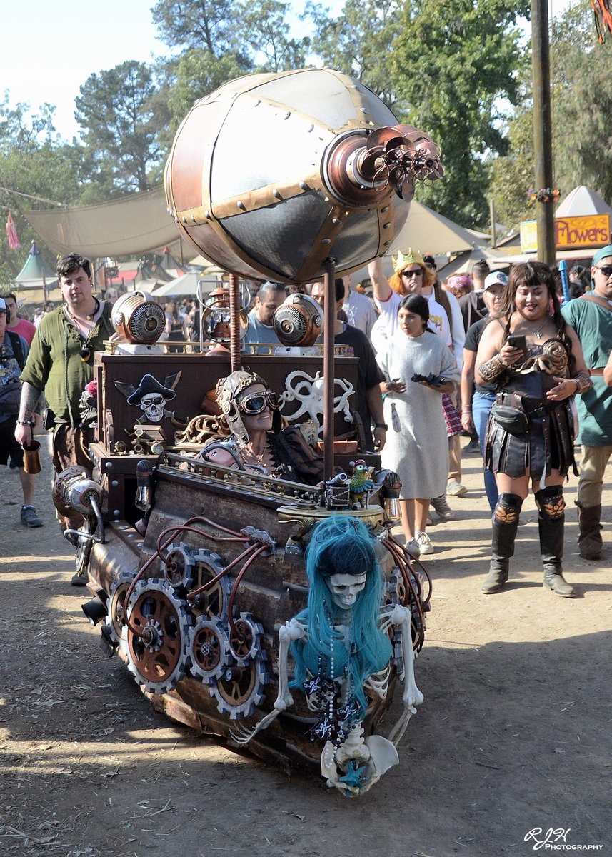 NorCalRenFaire tweet picture