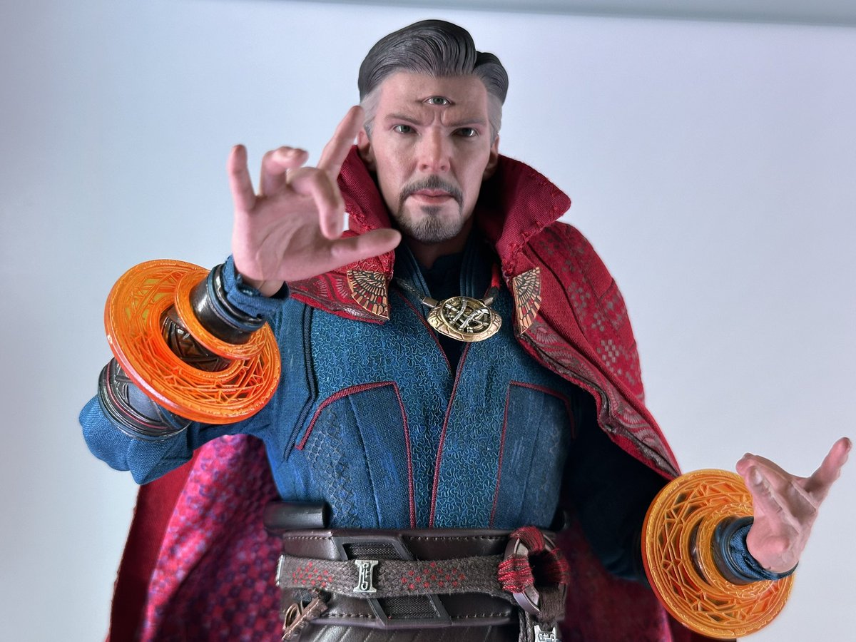 Halminati's tweet photo. ドクターストレンジ MoM版
やはりこの新衣装の胸の部分好きですねぇ

ストレンジは3回目のお迎えでしたが、細かな部分のストレスが無くなって良きです😌

ワンダが待ち遠しいな☺️

#ホットトイズ 
#Hottoys 
#ドクターストレンジ 
#DoctorStrange 
#マルチバースオブマッドネス 
#MultiversofMadness https://t.co/nWNBuZhX0i