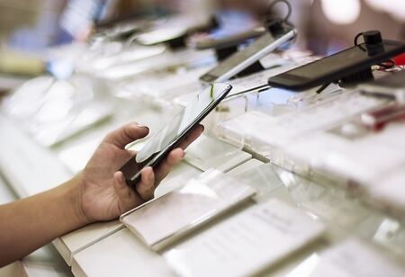 cioinsiderindia's tweet image. Avenues World FZ LLC Launches QR Code Payment Solution in the UAE

News: goo.su/pfaAc

@ArunJeevraj, vice president Moin Jaffer Mansuri @vishwaspatel, Joint CEO of @InfibeamAvenues

#offlinepaymentsolution #onlinepaymentsolutions #cioinsiderindia