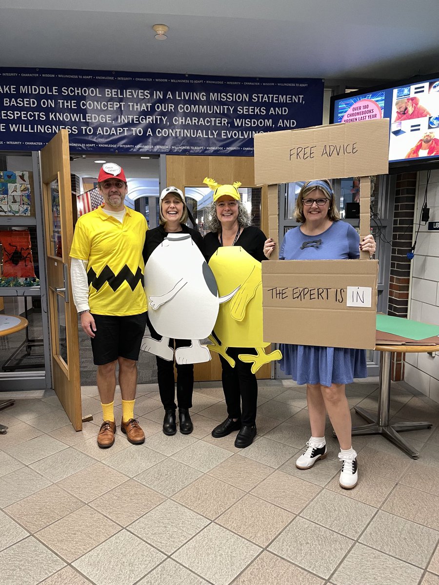 SusanBycoff's tweet image. Welcome, Great Pumpkin! #bmsed #halloween #medfieldps