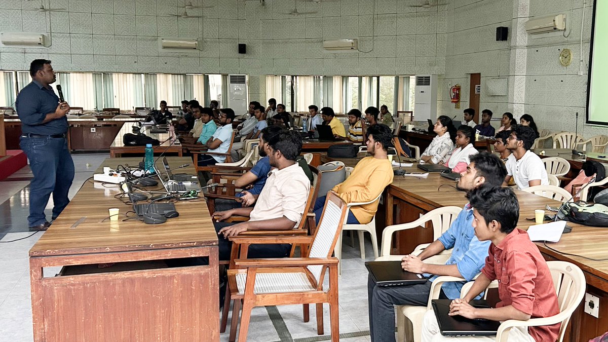 OpenWeaverInc's tweet image. The Techstars @StartupWeekend Erode with @TheStartupTN and @OpenWeaverInc concluded!🚀   

We are proud to #givefirst to the entrepreneurial community. And enable these innovators to launch their fully functional MVPs within 48 hours.

#OpenWeaver #TechstarsStartupWeekend
