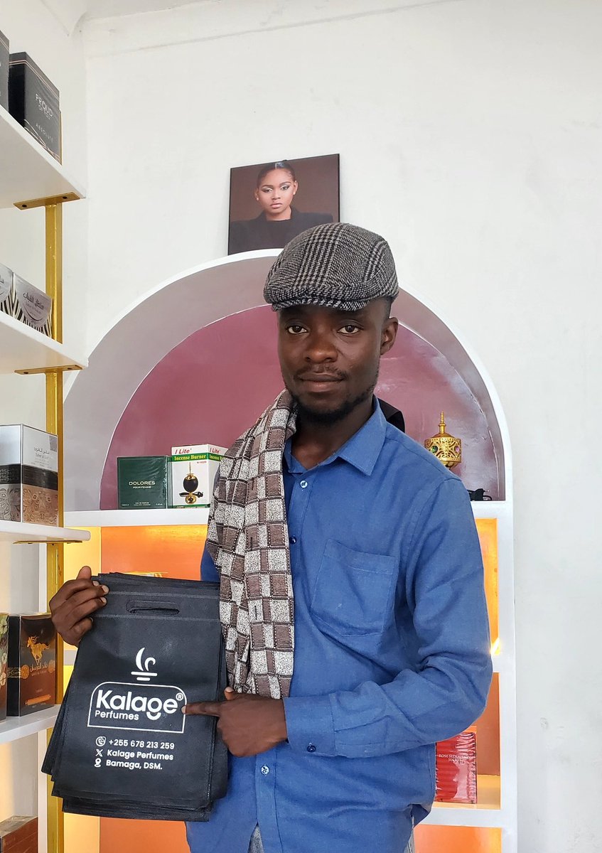 kalage_jr's tweet photo. Ahsante @Dream99chaser mifuko imefika.

Ukihitaji mifuko kama hii kwajili kufungashia bidhaa zako unaweza kuwasiliana na @Pichanzurii wakati wowote.

☎️ +255786445451 https://t.co/bZqYWcw3pU