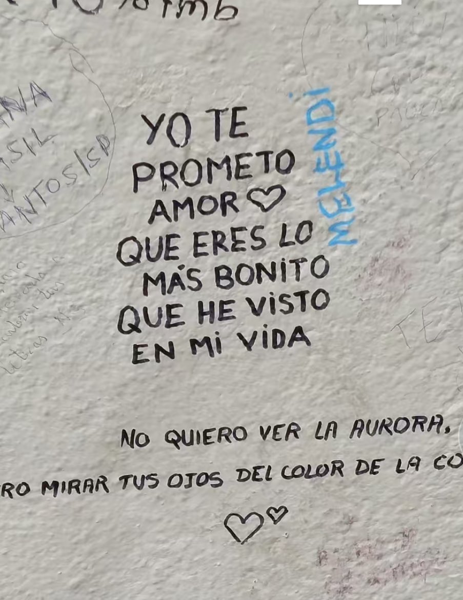 helennnv9's tweet photo. Paredes chulis https://t.co/2l69H49r0t