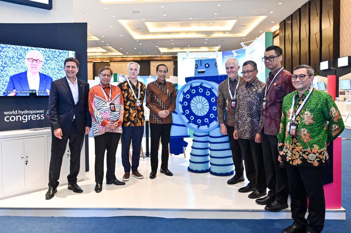 President @jokowi joined us today to open the #worldhydropowercongress in Bali. We can’t make the transition to zero emission energy without sustainable hydropower. The commitment of Indonesia to developing hydro and clean energy is inspiring. @iha_org