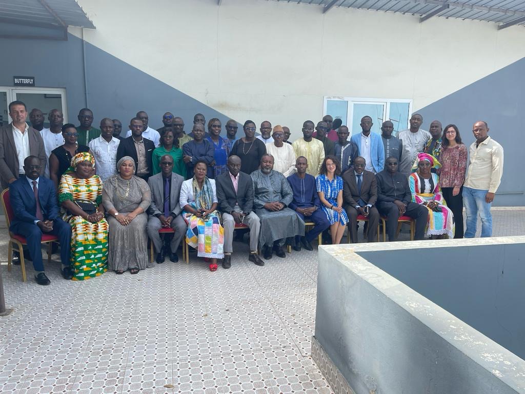 Mig4Dev's tweet photo. Le Programme M4SD, financé par la @SwissDevCoop
et mis en œuvre par @OimSenegal et @PNUDSenegal, a organisé des concertations à Thiès au Sénégal pour identifier des recommandations visant la formulation d’une Stratégie Nationale d'Engagement de la Diaspora. https://t.co/4kdfR9VAa0