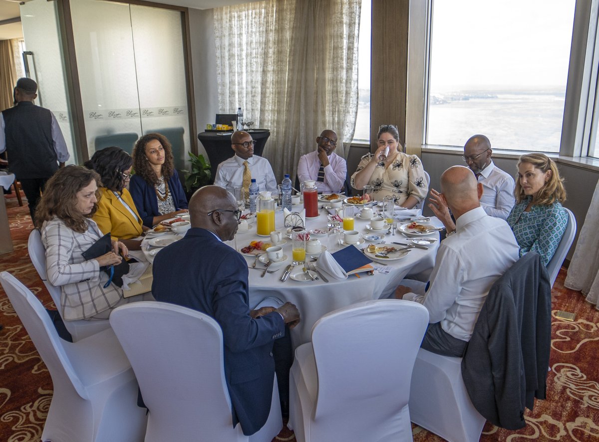 WFPDRC's tweet photo. 1/ 3 Bienvenue en #RDCongo 🇨🇩 SAR @PrincessSarahZR 🇯🇴
📷 Quel début de semaine et de mission - nous avons commencé par un engagement de l'ONU à placer le genre au cœur de notre travail. Renforçons notre intégration du genre ! https://t.co/B6AN0sPUqy