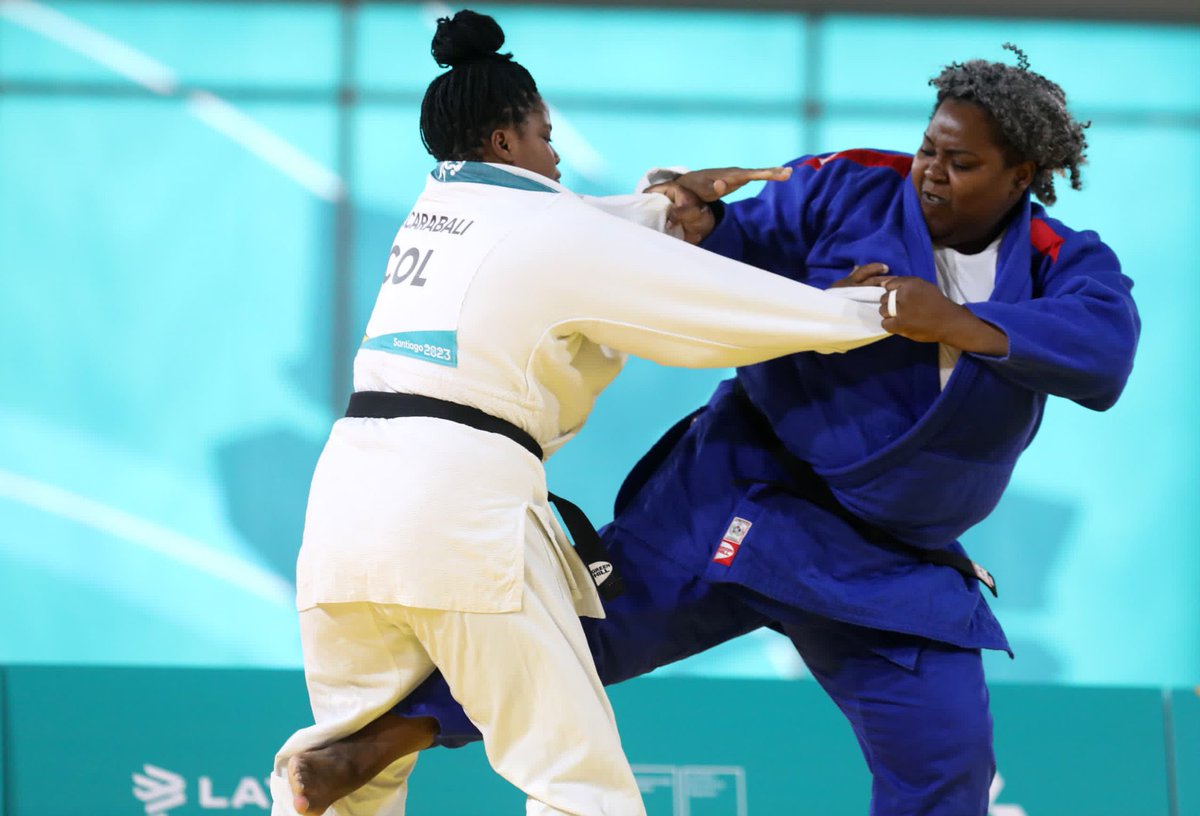 DiazCanelB's tweet photo. Qué cubano con orgullo por esta tierra de campeones no salta de emocion con las proyecciones de nuestros judocas. 

La abanderada Idalys Ortiz, escoltada por Andy Granda e Ivan Silva fueron el trio dorado de la jornada. Medallistas de oro que ratificaron titulos en #Santiago2023. https://t.co/XhAtiaWL1S