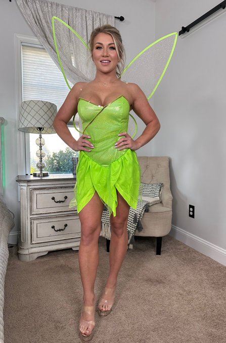 Happy Halloween 🎃 👻 https://t.co/qDEgFr8XMJ