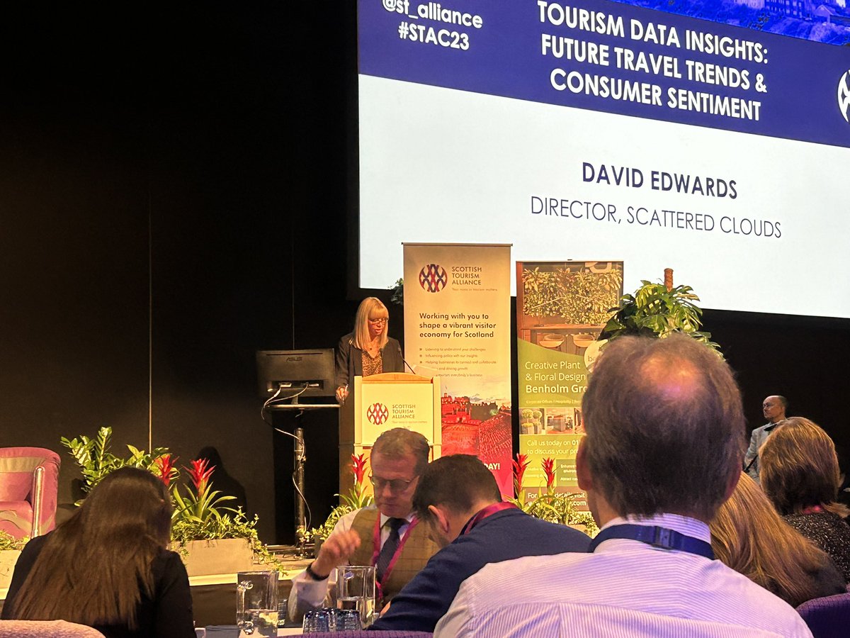 Delighted to representing @BHHPA at <a href="/st_alliance/">ST Alliance</a> conference. @goldiex1 introducing David Edwards from <a href="/ScattClouds/">David Edwards</a> speaking very eloquently on tourism data insights and what we can expect to see in our future. #stac23