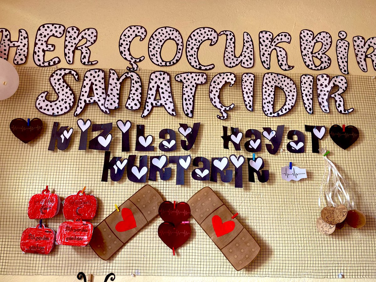 Bugün minik bedenlerle , koca yürekli kızılay gönüllüleri olduk 🌙
Yaraları hep birlikte saralım 🩹❤️‍🩹

#kızılayhaftası 🩹

<a href="/Kizilay/">Türk Kızılay</a> 
<a href="/Aksaray_MEM/">Aksaray İl Millî Eğitim Müdürlüğü</a> 
<a href="/Eskil_MEM/">Eskil İlçe Milli Eğitim Müdürlüğü</a> 
<a href="/brahimKler2/">İbrahim Kılıçer</a>