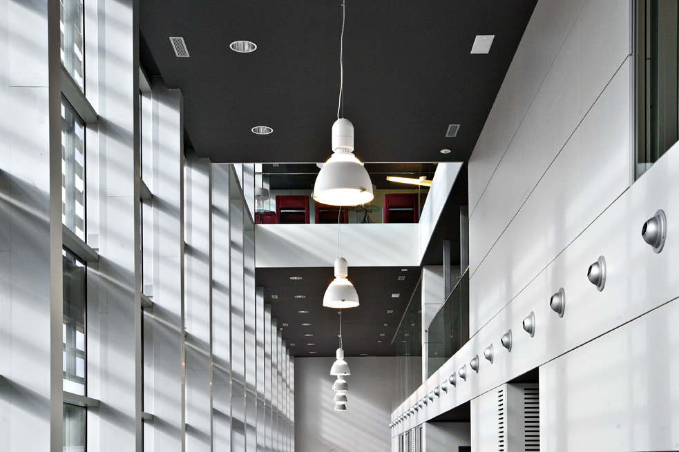 Fiark_arq's tweet photo. Proyecto de equipamiento del edificio de oficinas del Grupo Campezo en San Sebastián

#architecture #arquitectura #arquitecturaydiseño #architect #arquitecto #architecturephotography #interior
#sostenibilidad https://t.co/vfDkyvqzgr