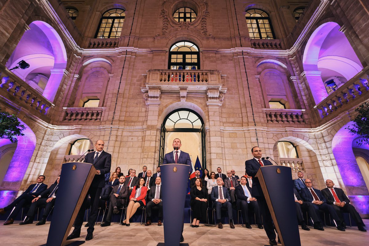 GarethDegiorgio's tweet photo. 2/5 #Budget ta’ din il-leġislatura, Gvern immexxi minn @RobertAbela_MT 🇲🇹 Politika minn nies għan-nies b’hekk Malta Ġusta. 

@MaltaGov https://t.co/gS9Mi5B774