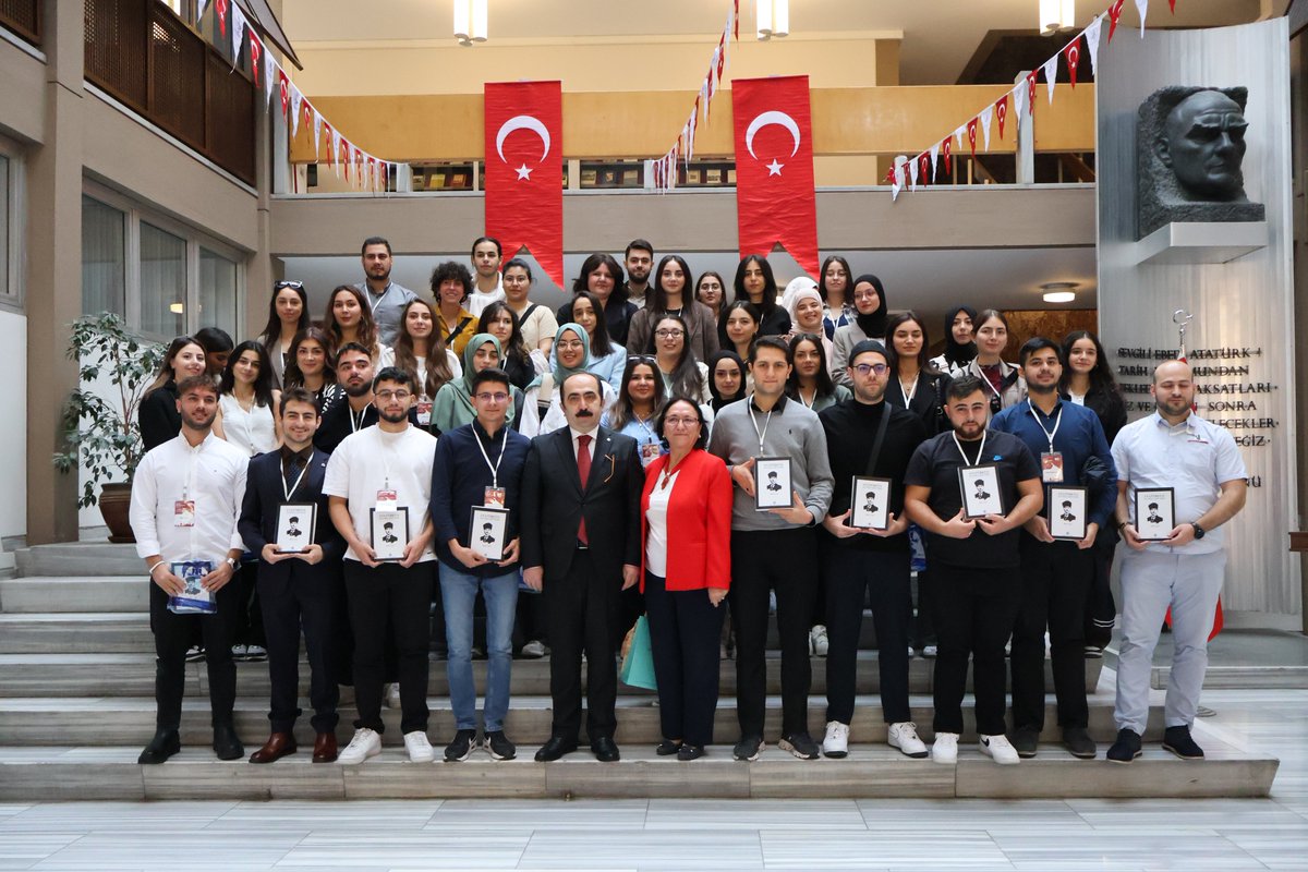 Cumhuriyetimizin 100. Yılı etkinlikleri kapsamında yurt dışında yaşayan  gençlerimize yönelik 27-30 Ekim 2023 tarihleri arasında Ankara’da “Cumhuriyetin 100. Yılı Eğitim Gezisi Programı” düzenlendi. #100yaşında