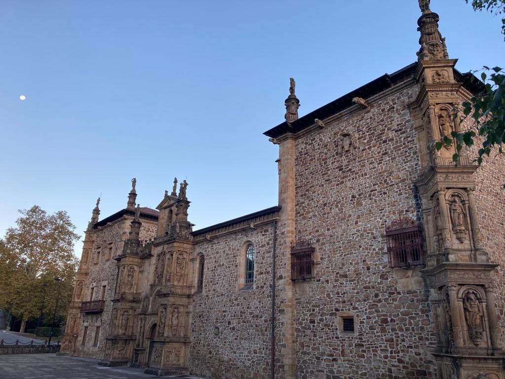 onaticommunity's tweet image. Good morning! Egun on!☀️#Oñati #IISL #Oñaticommunity @BerbiaOnati @oinatigoiena @turismo_vasco