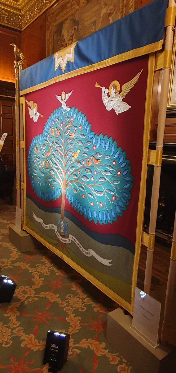 Last night, our Master, Simon Wilkinson TD DL, was pleased to attend a reception @DrapersHall to view the Annointing Screen presented by Livery Companies, including @FeltmakersLond1 for the Coronation of His Majesty King Charles III