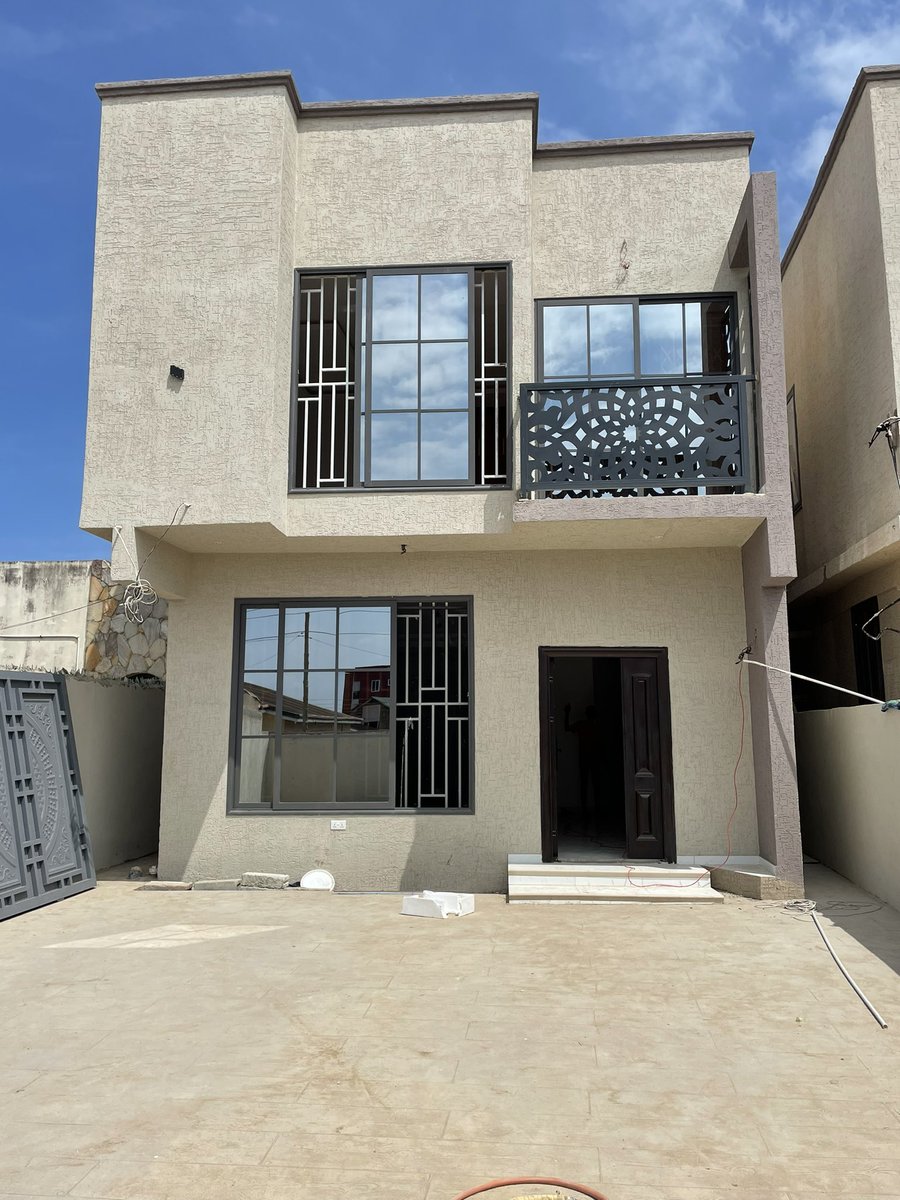 propertypluggh's tweet photo. Four(4) bedroom house for sale @ Spintex

Features;
- All rooms ensuite 
- Fitted kitchen cabinets 
- Furnished Kitchen 
- Guest Washroom 
- Mortgage Accepeted 

Location: Spintex

Price: $170,000 negotiable 

Call or WhatsApp +233248047153 to book a viewing. https://t.co/t6JMmpneAH
