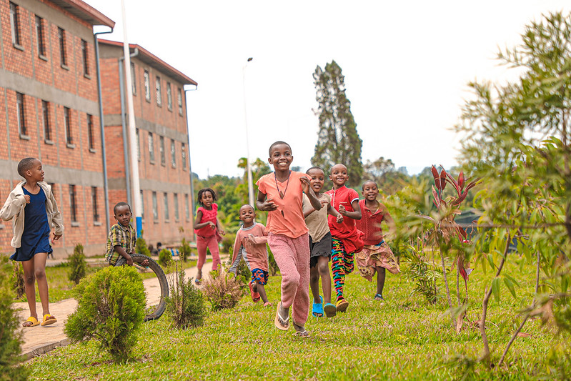 CityofKigali's tweet photo. Happy #WorldCitiesDay2023! 
The city of #Kigali is striving to build a sustainable city for all! 
Theme: “Better City, Better Life”. The sub-theme for this year is “Financing sustainable urban future for all”.

#KigaliGreenCity #GreenTransport #AffordableHousing https://t.co/FocEAOaAfO