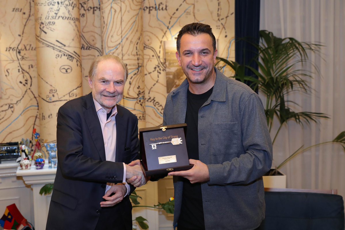 fromTGA's tweet photo. Delighted to receive this key to the city of Tirana from its super-dynamic mayor Erion Veliaj… https://t.co/nFvQCW0uPC