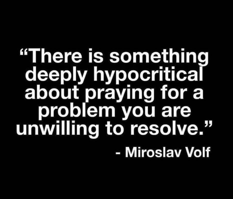 TheHausWorking's tweet photo. Hello @GOP @SenateGOP @HouseGOP @NRA #ChristianEvangelicals and #MAGA:
#AssaultWeaponsBan #GunLegislation #SensibleFireArmControl https://t.co/sAwkRNRxKn