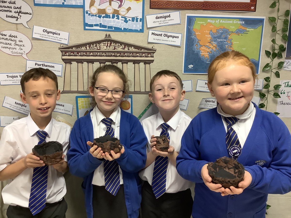 Year 4 HighStPrimary tweet media