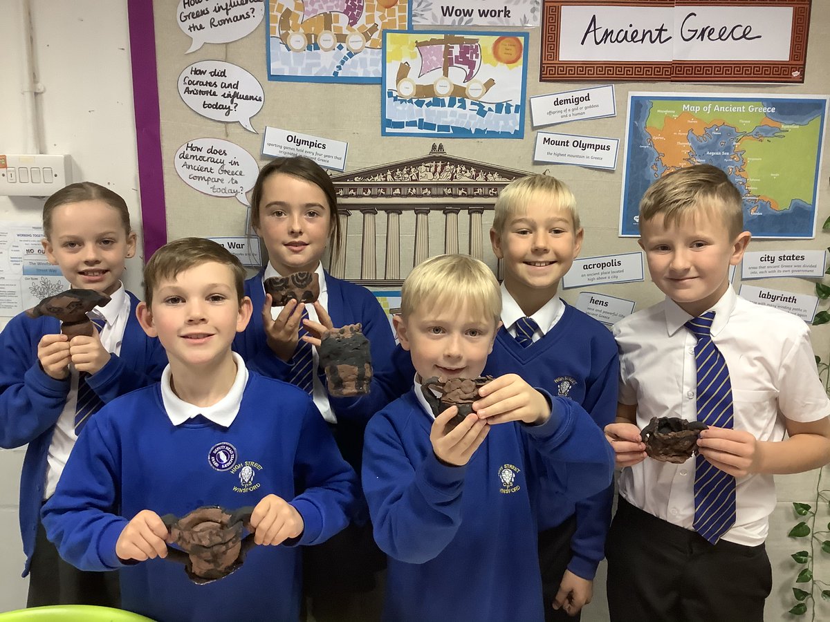 Year 4 HighStPrimary tweet media