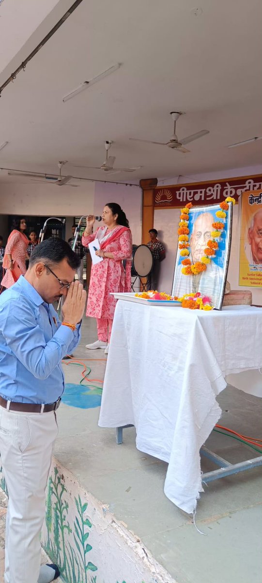 kvitbpshivpuri's tweet image. भारत के प्रथम उप प्रधानमंत्री एवं लौह पुरुष सरदार वल्लभ भाई पटेल का जन्मोत्सव विद्यालय में एकता दिवस के रूप में बड़े ही हर्षोल्लास के साथ मनाया गया | इस अवसर पर एकता की प्रतिज्ञा एवं एकता के लिए दौड़ का आयोजन किया गया |
#unityday2023 
#unityrun
@kvs_bhopal
@KVS_HQ