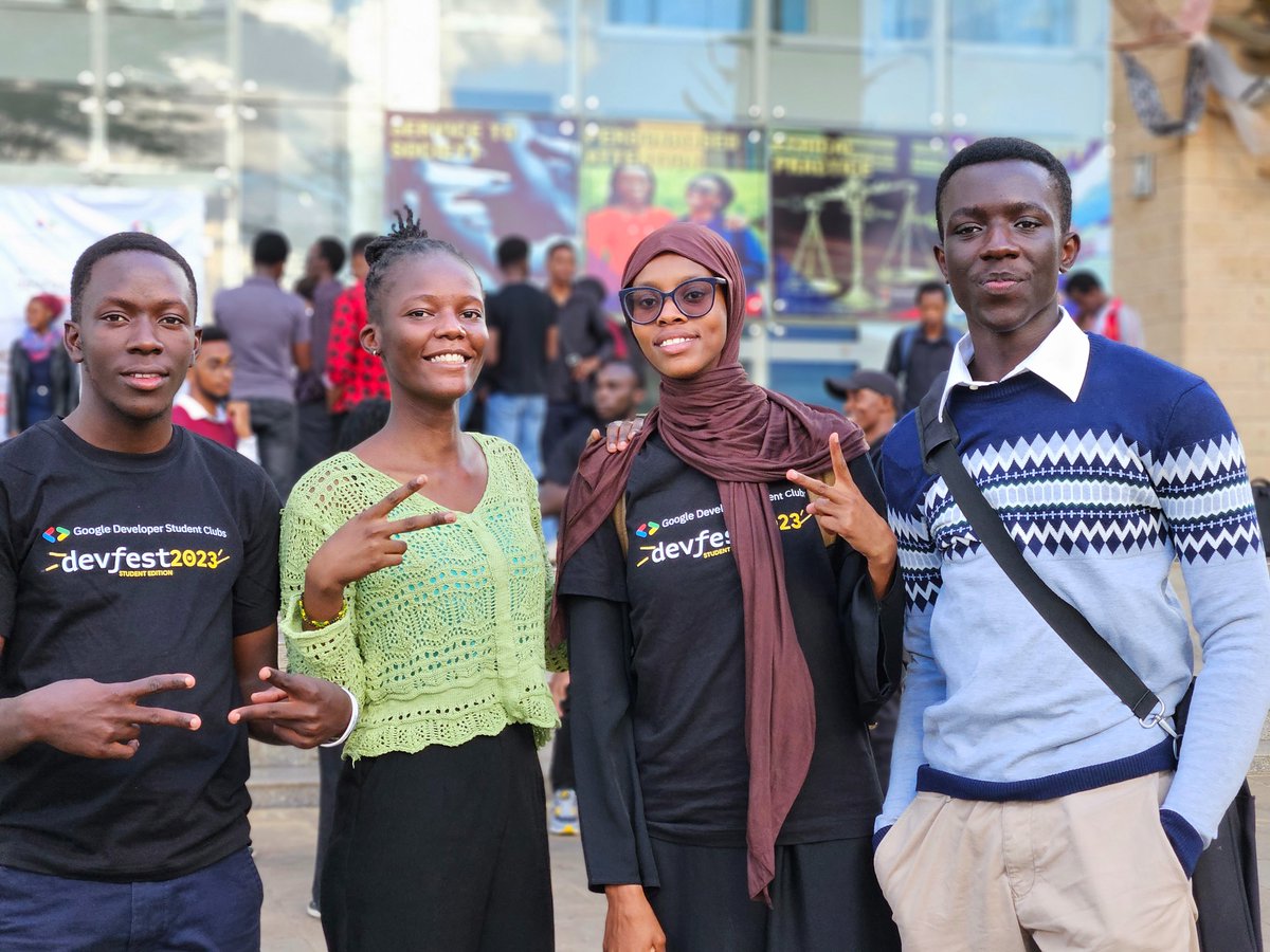 UUTechHub's tweet image. Had a blast at Google Dev Fest Student Edition with Umma University! 🚀🌟 It was not only fun but also super EDUCATIVE as we explored various cutting-edge technologies. #DevFestStudentEdition #UmmaUniversity #GoogleDevFest