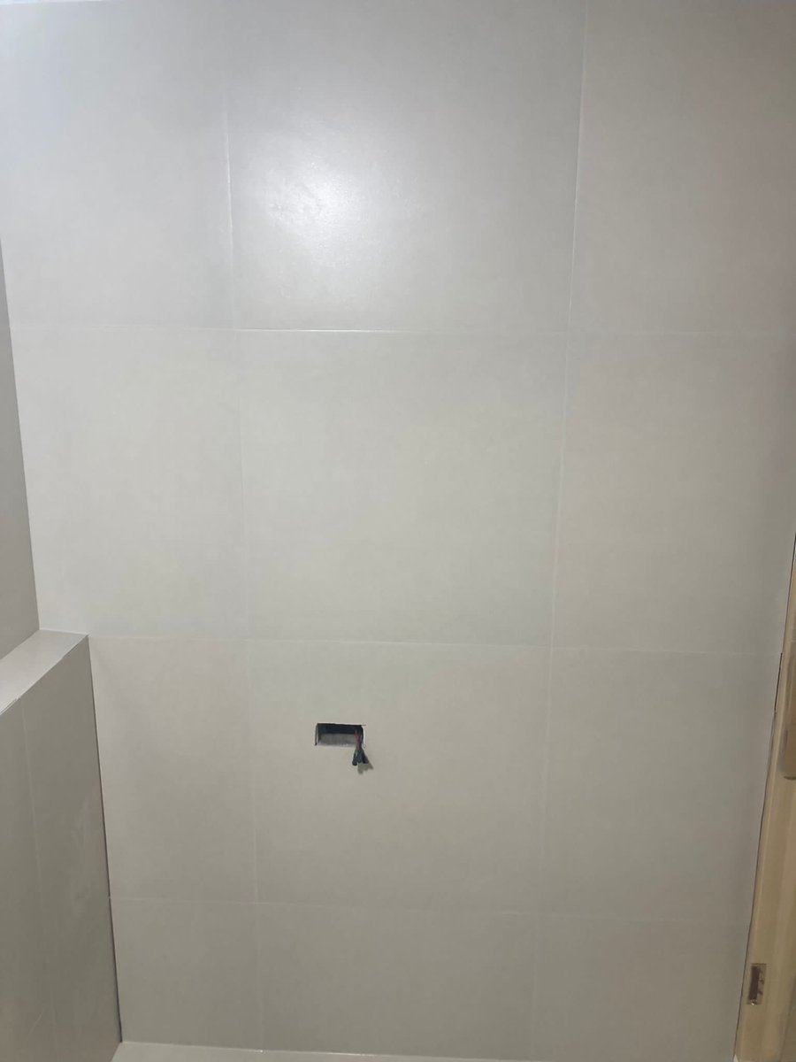 NicolaLi10's tweet image. Perflex Korea’s newest bathroom grouting project was completed with Perflex polypro grout. All tile joints were fully filled with the grout to be waterproof and anti-mold.

#perflex #homedecor #tilers #tilingwork #bathroomdesign #kitchendesign #homeremodel #polyaspartic #epoxy