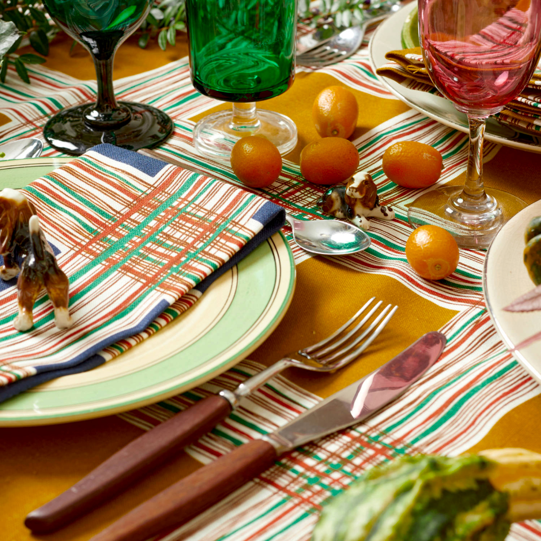 We're already prepping for the holiday season here at the Palava Shop. Have you signed up for any of our Winter Workshops in the weeks leading up to Christmas? Head to the link in our bio to sign up!

#crafting #workshop #festivediy