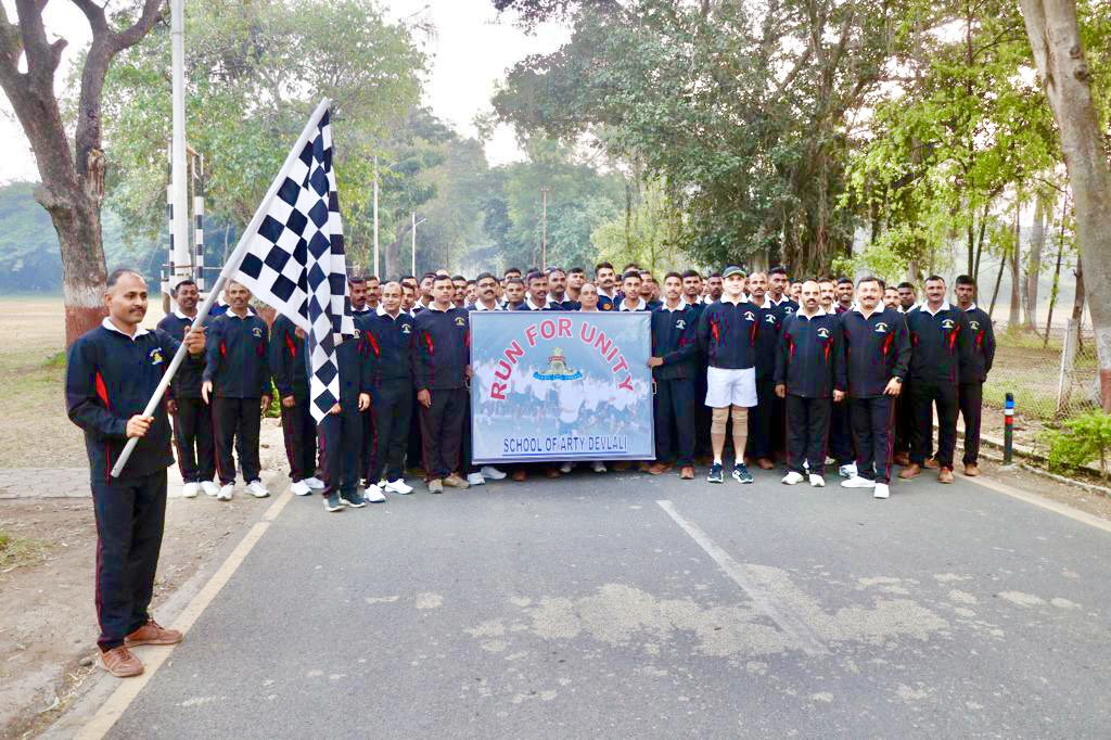 PRODefPune's tweet image. School of Artillery #Devlali organized #RunForUnity to commemorate 148th Birth Anniversary of Sardar Vallabhbhai Patel. Pledge was also undertaken to jointly work towards unity of all
#RashtriyaEktaDivas2023.
#UnityInDiversity 
#SardarPatelJayanti
#EktaDiwas