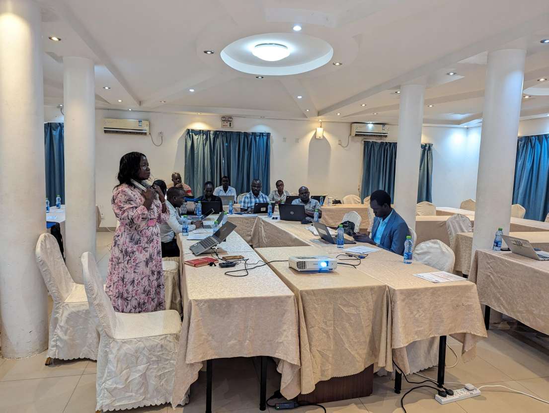 ACF_SouthSudan's tweet photo. The Right2Grow consortium in South Sudan is planning for 2024. Reflecting on mid-term review findings and crafting a roadmap for action. 🌍📊 #Right2Grow #PlanningForImpact #SouthSudan https://t.co/iUVvbt1uOm