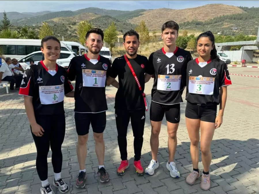 GAÜN TAKIMLARI ÜNLİG KROS ŞAMPİYONASINA DAMGA VURDU 🏆🏆🏆👏👏👏

Haber link ⤵️⤵️
habermerkezi.gantep.edu.tr/?p=69494

#GaziantepÜniversitesi #Gaziantep