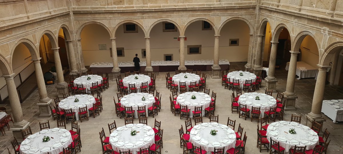 Claustro de Cristal del Convento de San Francisco de Santiago. Lugar excepcional para eventos