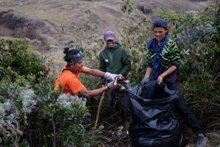 pendakilawas tweet media